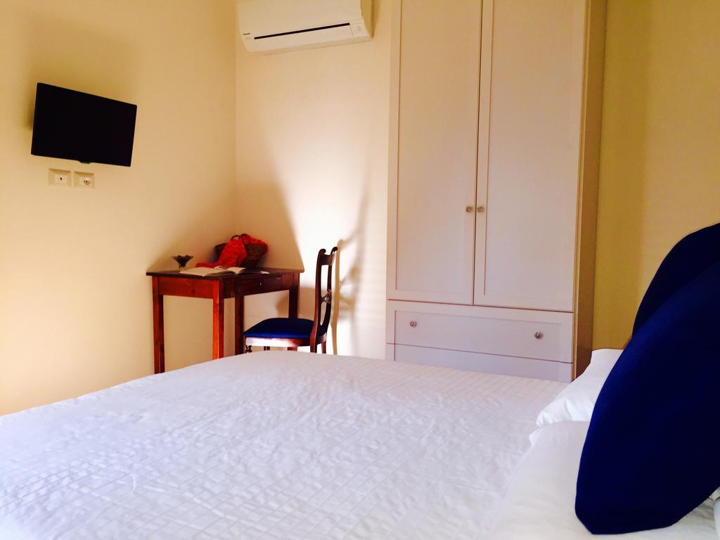Solarium Achilles Apartment จีอาร์ดีนี นักซอส ภายนอก รูปภาพ